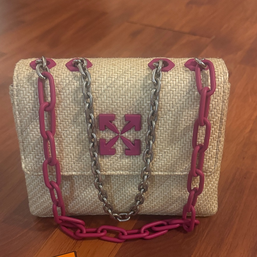 Stylish Beige and Pink Chain Shoulder Bag